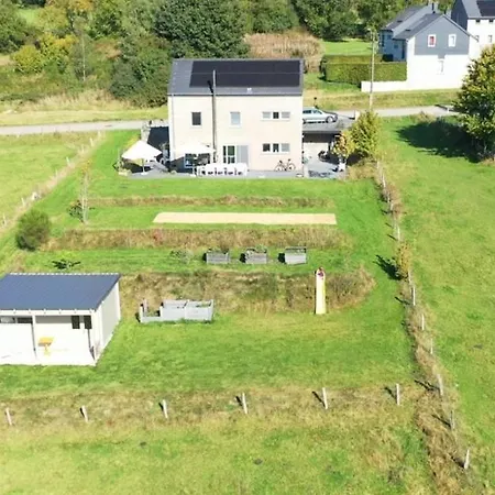 House Close To With Beautiful Views 维尔雅尔姆